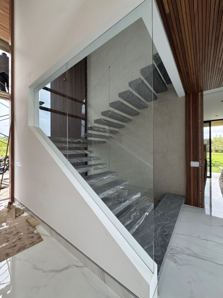 bd40558b-c6cd-4e35-b431-b55ce97e4e0e